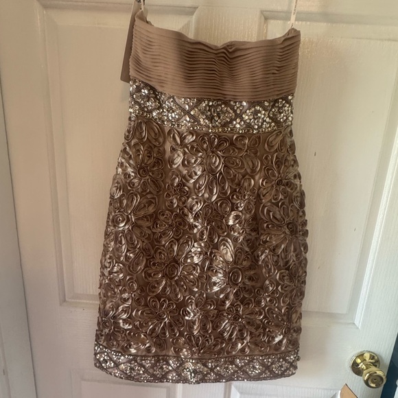NWT SUE WONG Strapless Taupe Embellished Party Holiday Formal Homecoming Dress